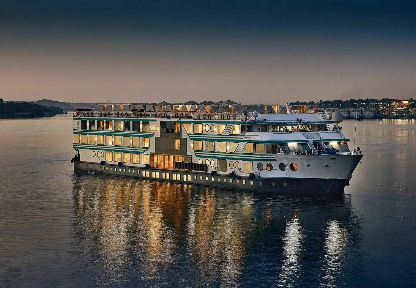 Cairo Nile Dinner Cruise – Evening Entertainment on the River